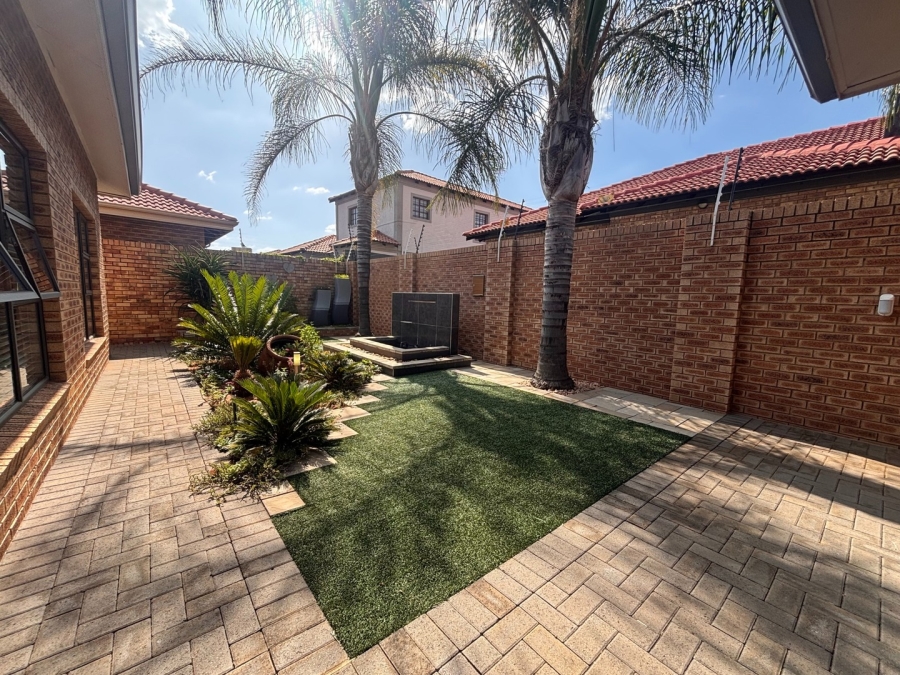 2 Bedroom Property for Sale in Flamwood North West